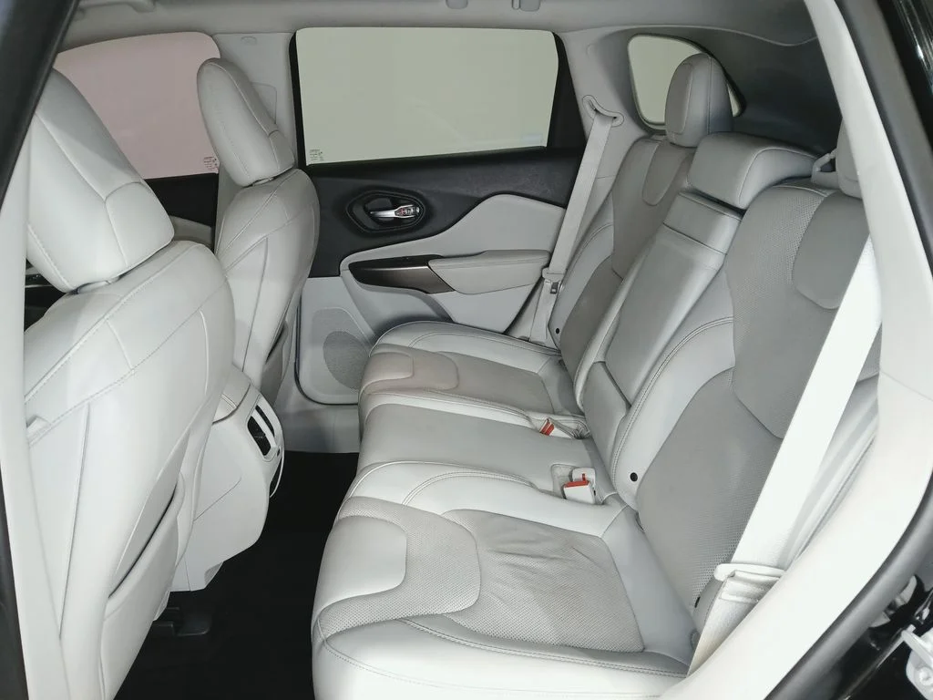Used 2019 Black Jeep Limited image 13