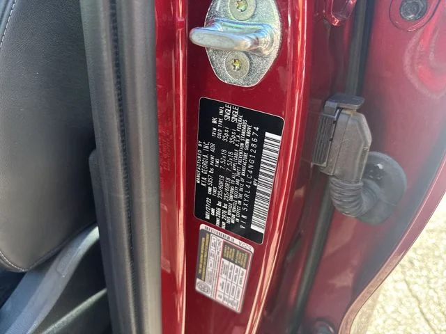 Used 2022 Red Kia S image 36