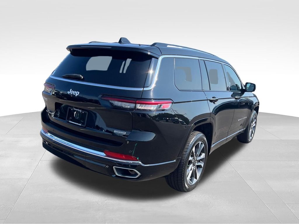 Used 2022 Black Jeep Overland image 5