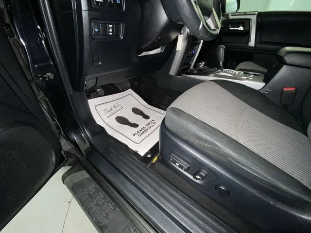 Used 2020 Black Toyota SR5 image 12