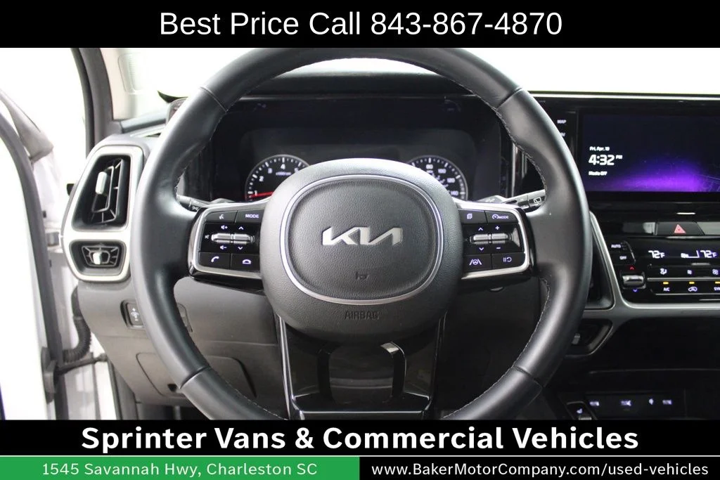 Used 2023 White Pearl Kia S image 21