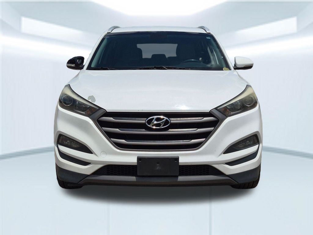 Used 2016 White Hyundai Sport image 10