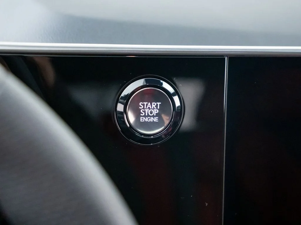 Used 2024 Silver Lexus 350 F SPORT Handling image 23