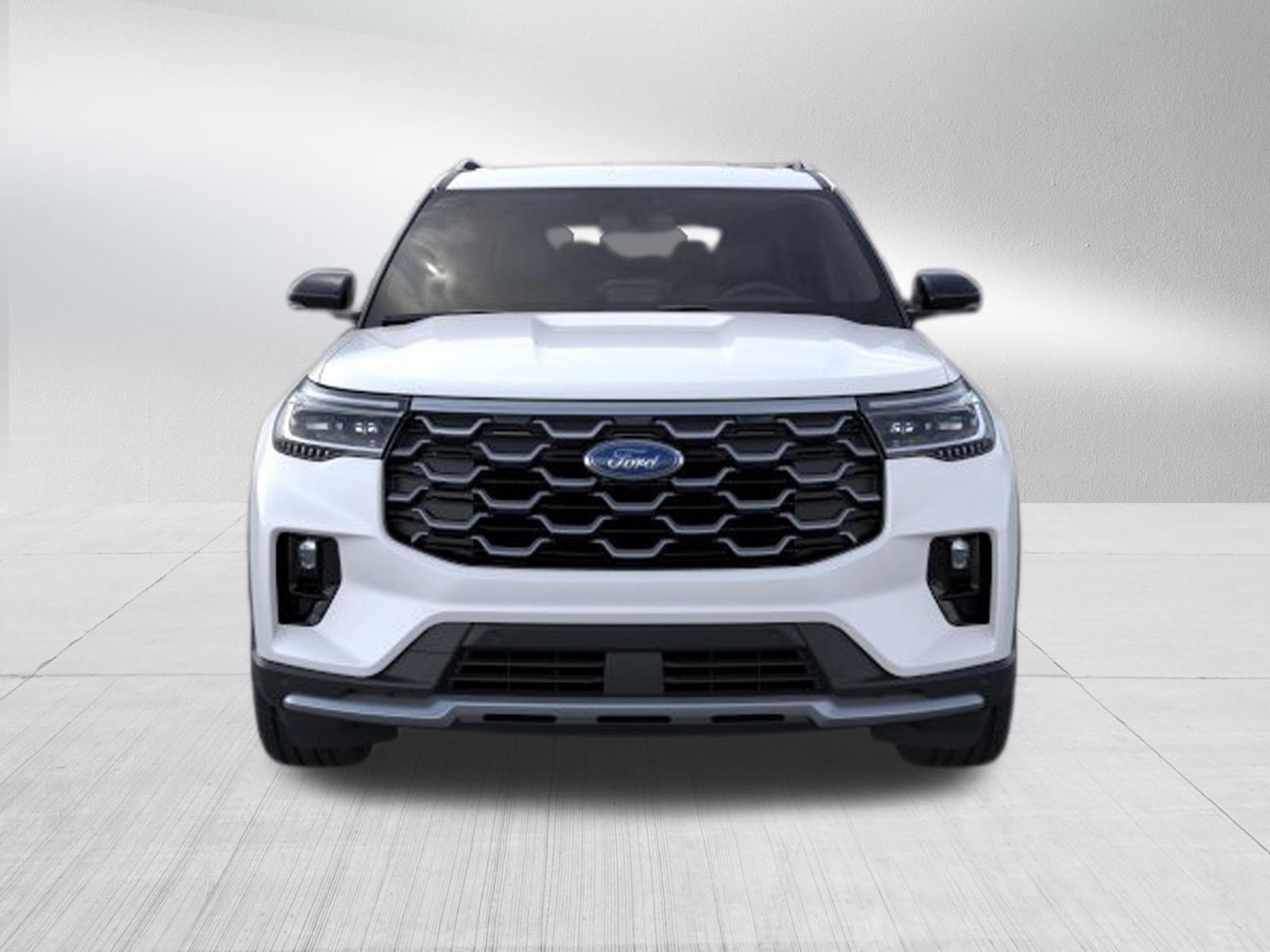 New 2026 Star White Metallic Tri-Coat Ford Platinum image 2
