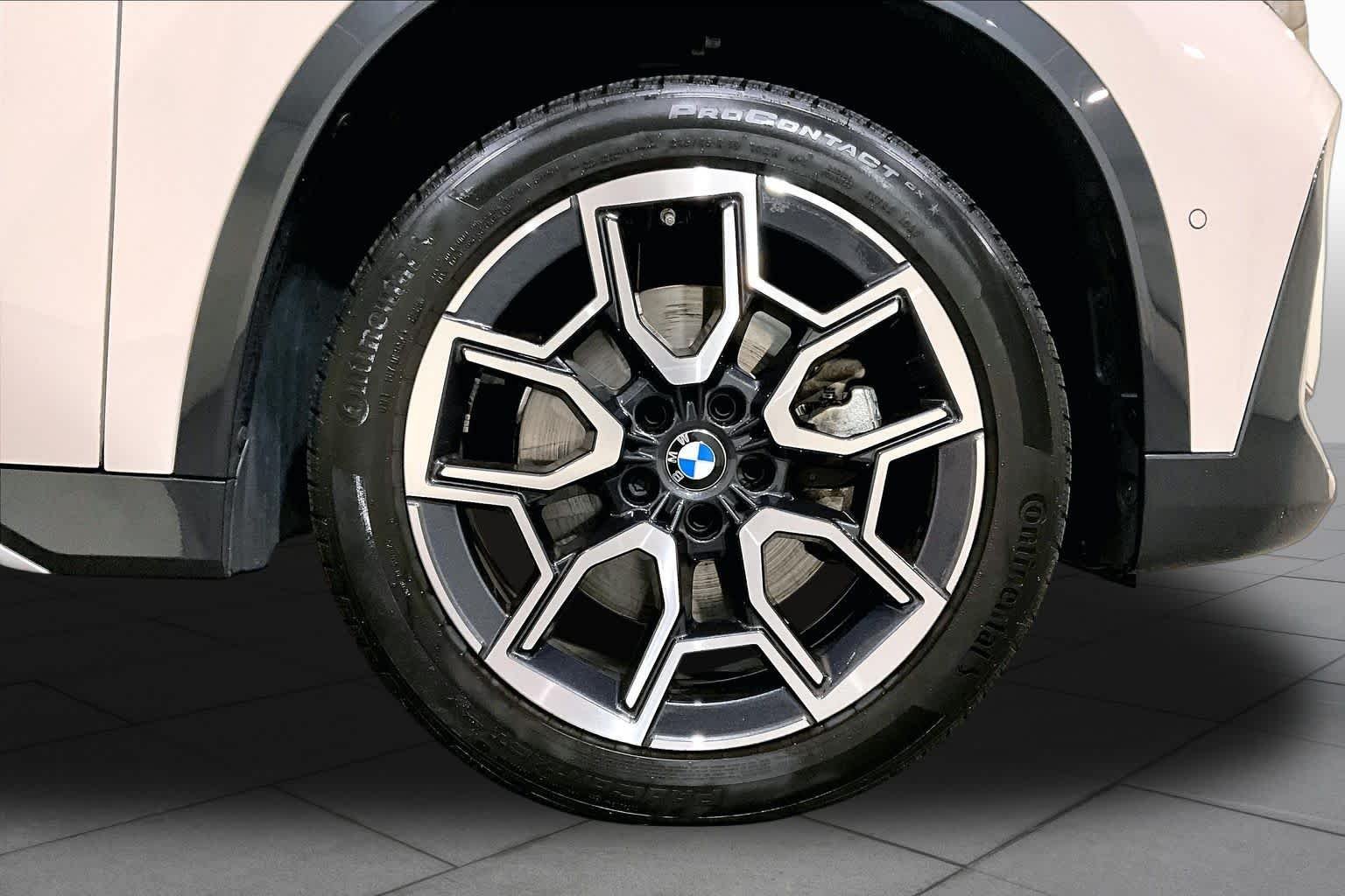 Used 2026 Dune Grey Metallic BMW xDrive28i image 10