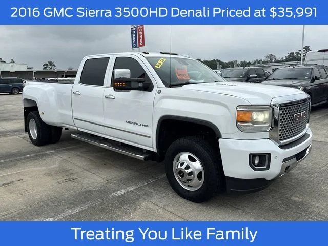 2016 GMC Sierra 4WD Crew Cab Long Box Denali DRW's photo