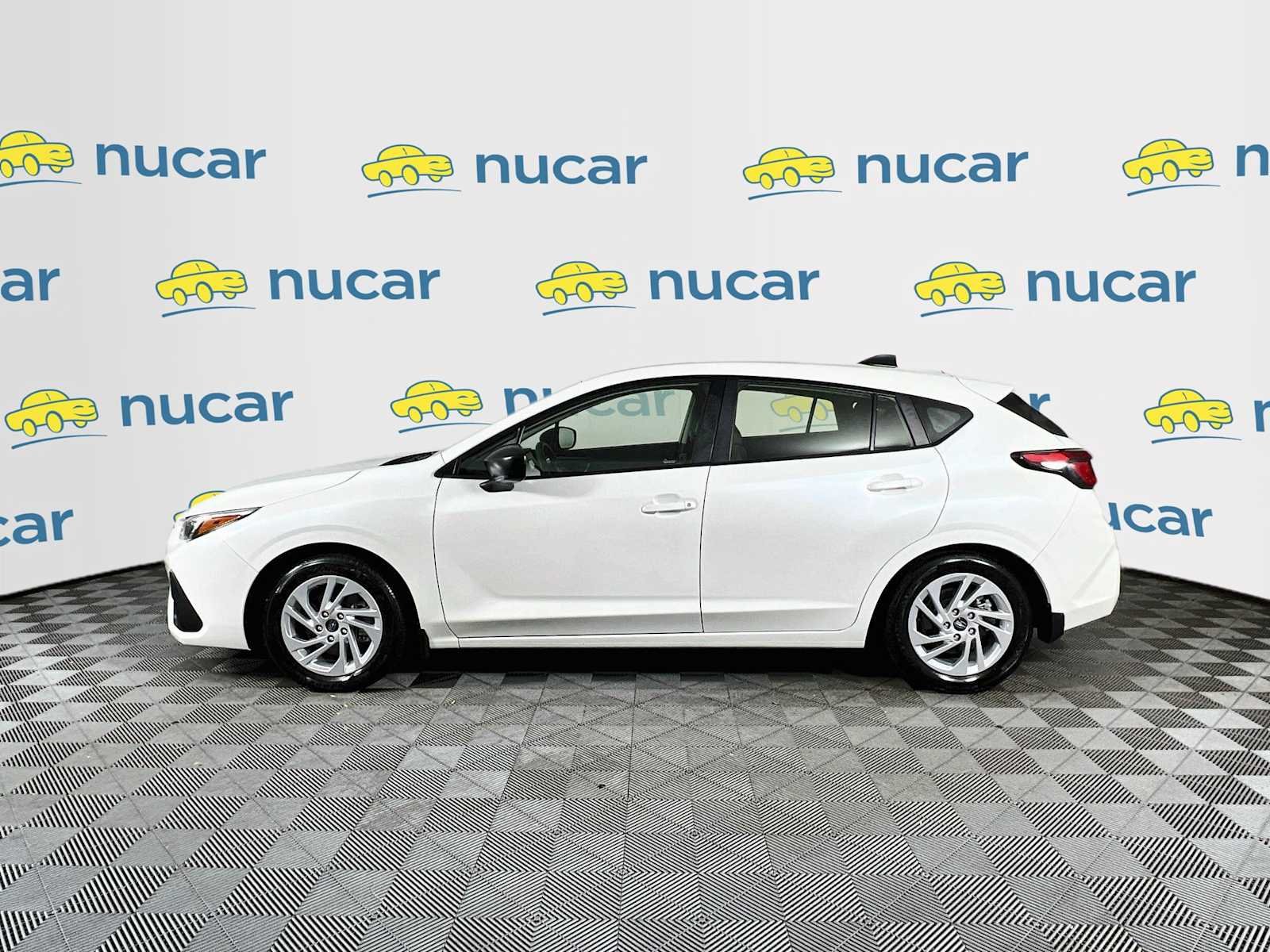 Used 2024 Crystal White Pearl Subaru  image 4