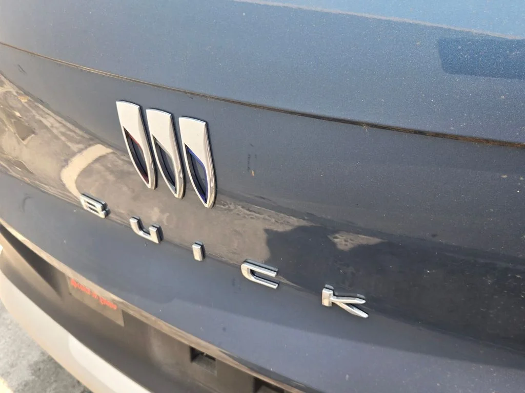 Used 2025 Blue Buick Preferred image 10