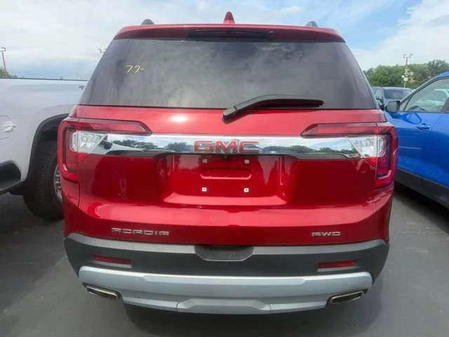 Used 2023 Volcanic Red Tintcoat GMC SLE image 9
