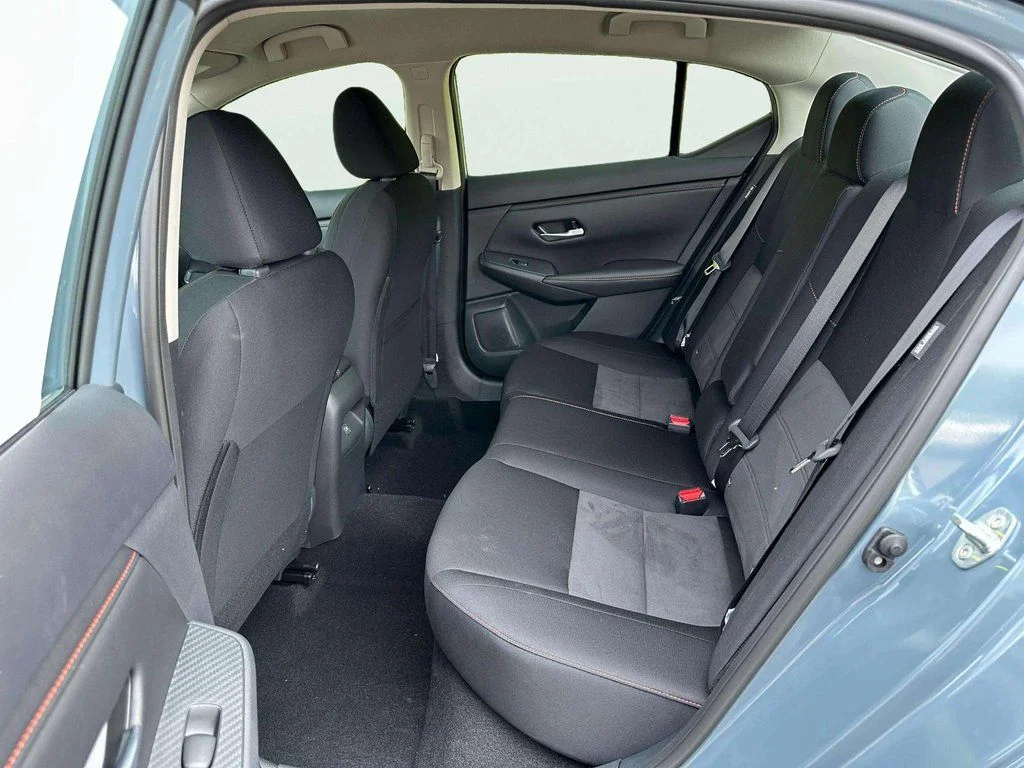 2025 Nissan Sentra SR - Photo 14
