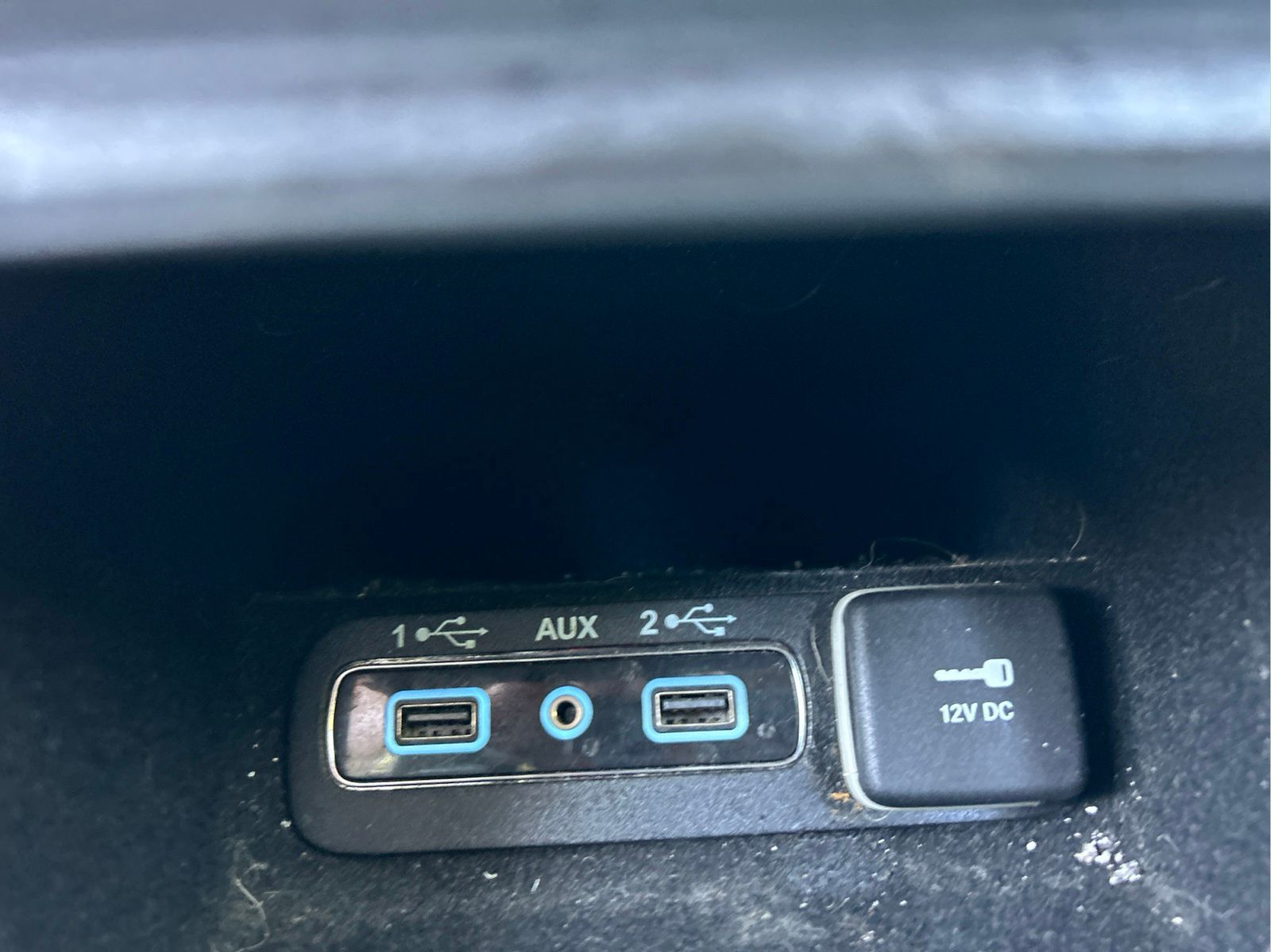Used 2018 Black Jeep Altitude image 32