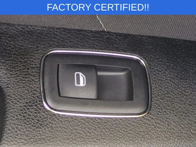 Used 2023 White Dodge SXT image 29