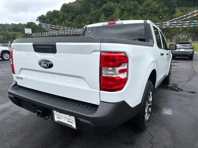 Used 2026 White Ford XL image 3