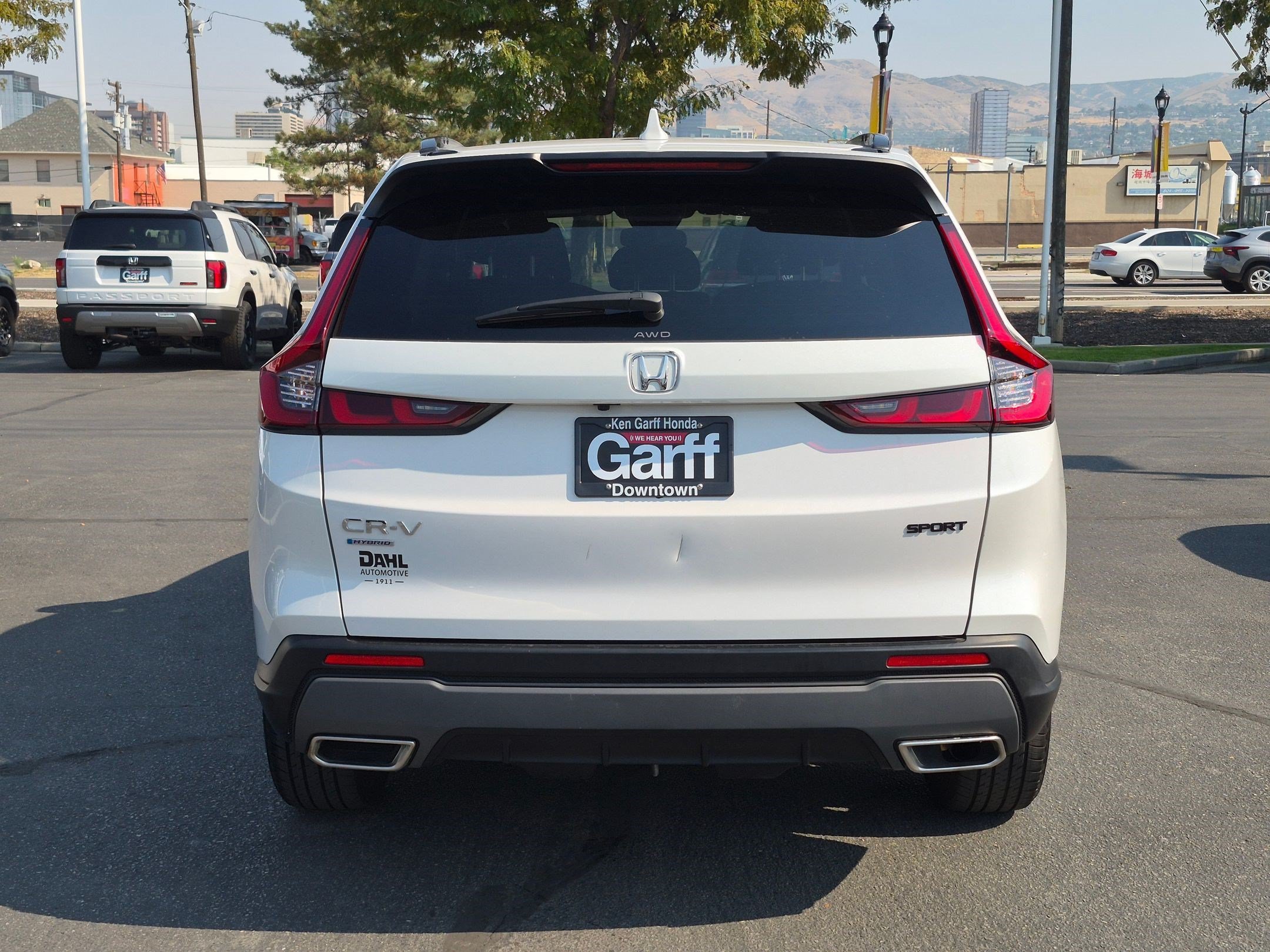 Used 2025 Platinum White Pearl Honda Sport image 4