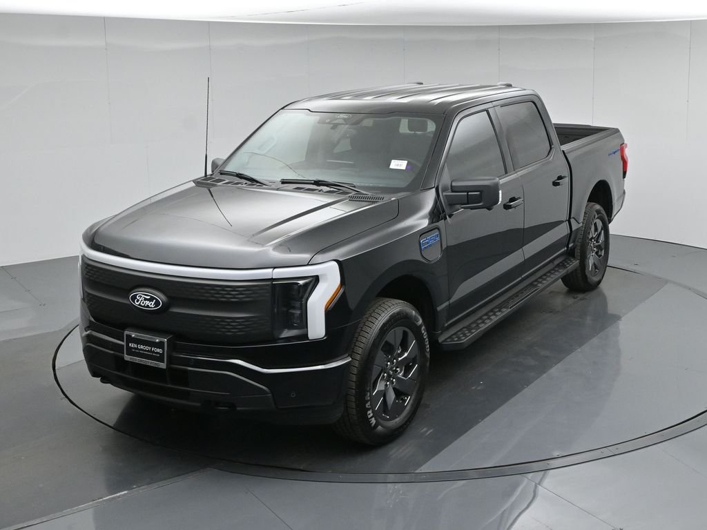 2025 Ford F-150 Lightning Flash - Photo 37