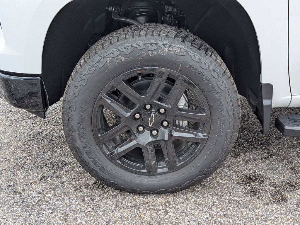 New 2026 Summit White Chevrolet LT Trail Boss image 11