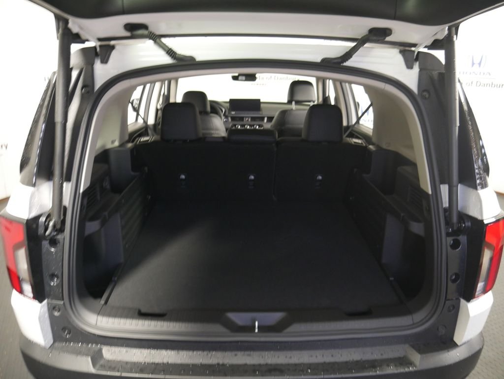 New 2026 Platinum White Pearl Honda RTL Towing image 6
