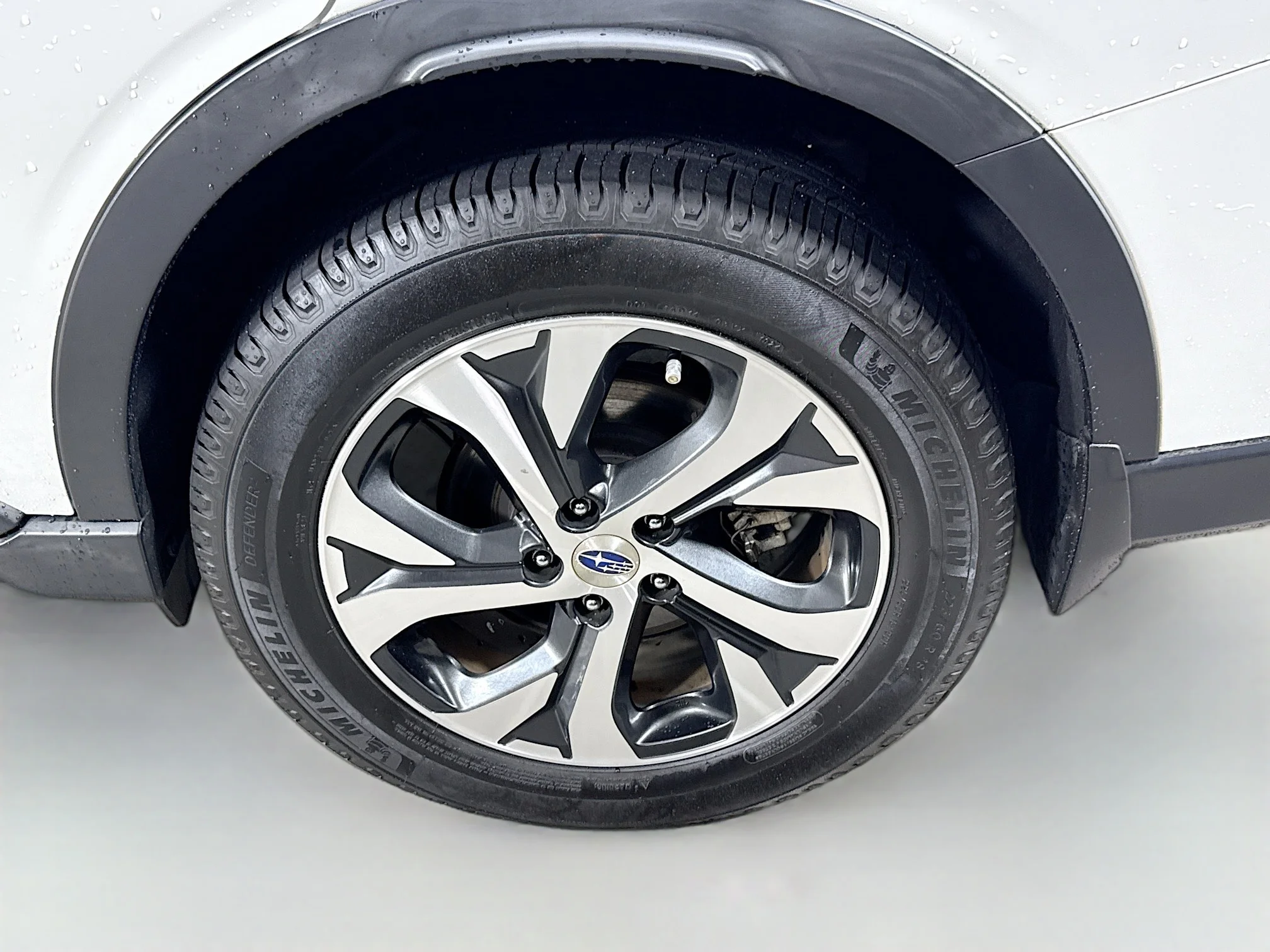 Used 2020 Crystal White Pearl Subaru Limited XT image 33