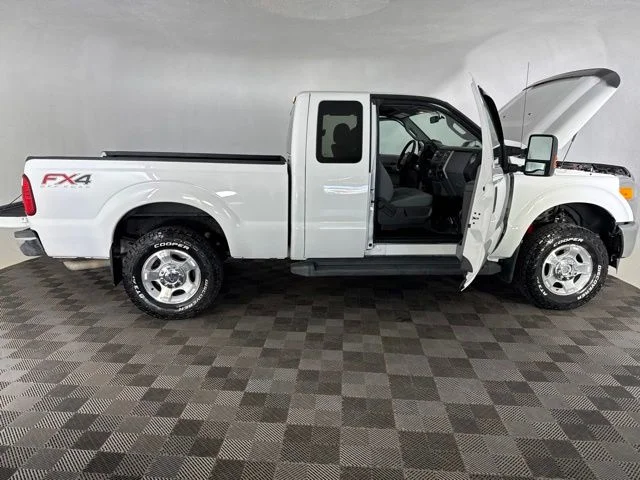 Used 2014 White Ford XLT image 13