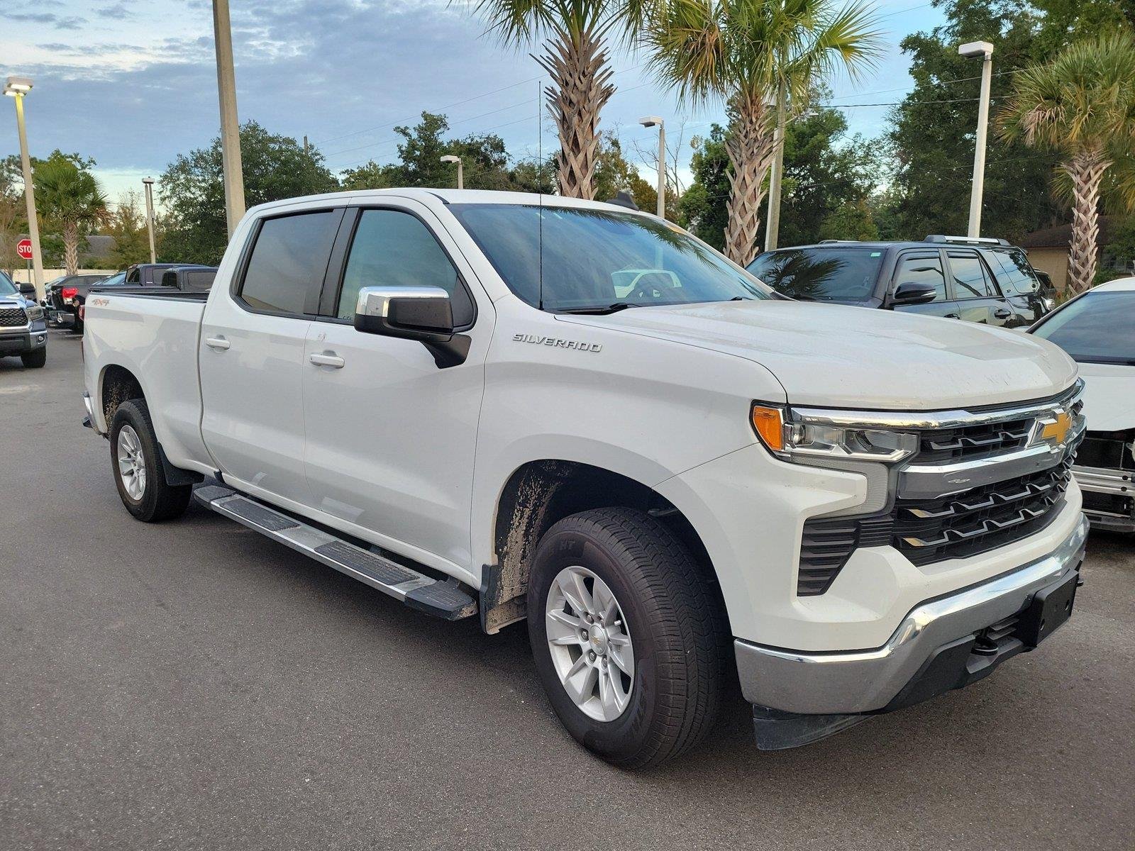 Used 2023 Summit White Chevrolet LT image 4