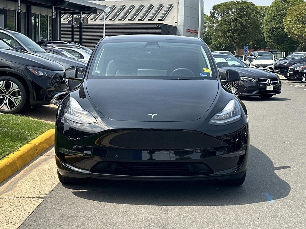 Used 2022 Tesla Model Y Long Range with VIN 7SAYGDEE1NA020373 for sale in Vienna, VA