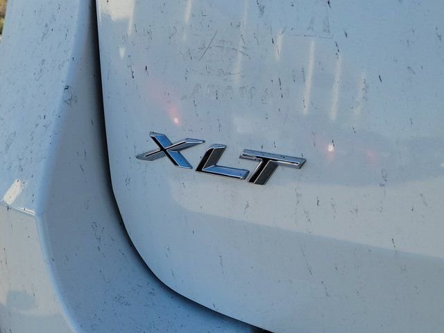 Used 2023 White Metallic Ford XLT image 10