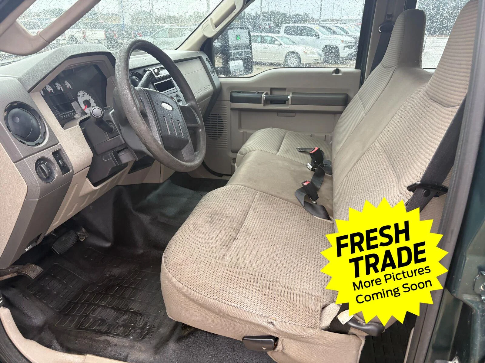 Used 2010  Ford XL image 3