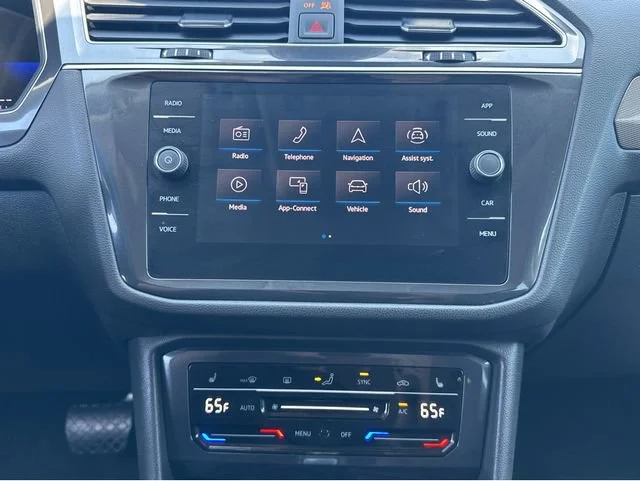 2024 Volkswagen Tiguan SE - Photo 26