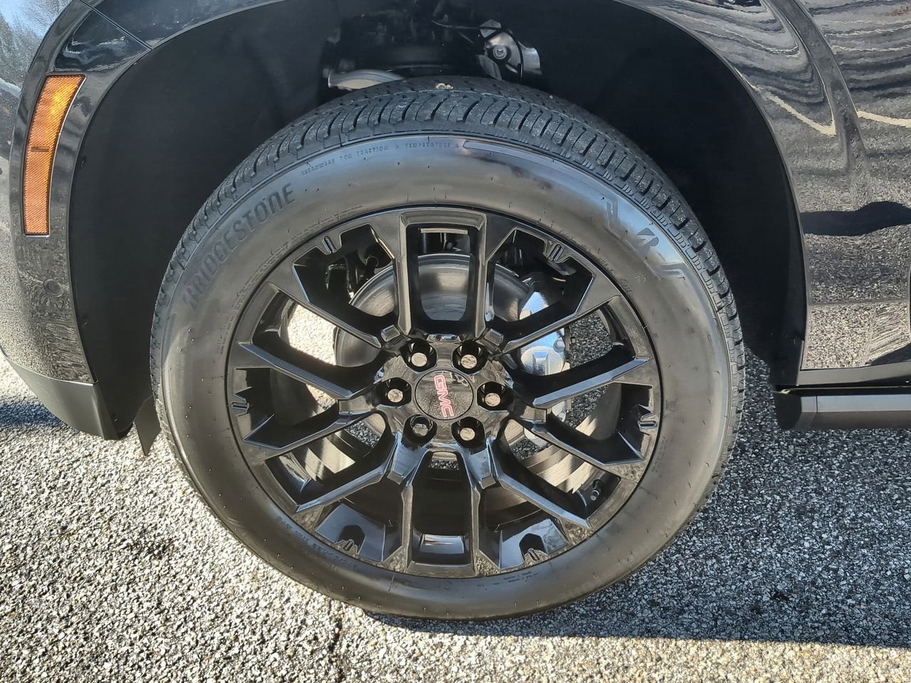 New 2026 Titanium Rush Metallic GMC Denali image 34
