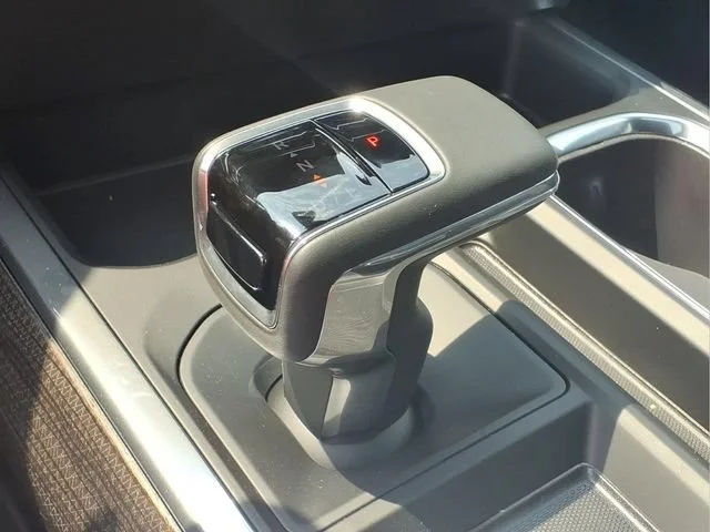 New 2026 Summit White Chevrolet LT Trail Boss image 8
