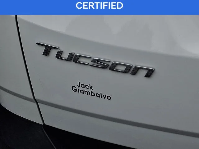 Used 2023 White Hyundai SEL image 13