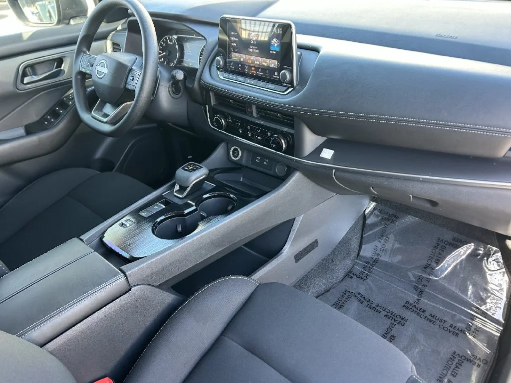 Used 2025 Super Black Nissan S image 8