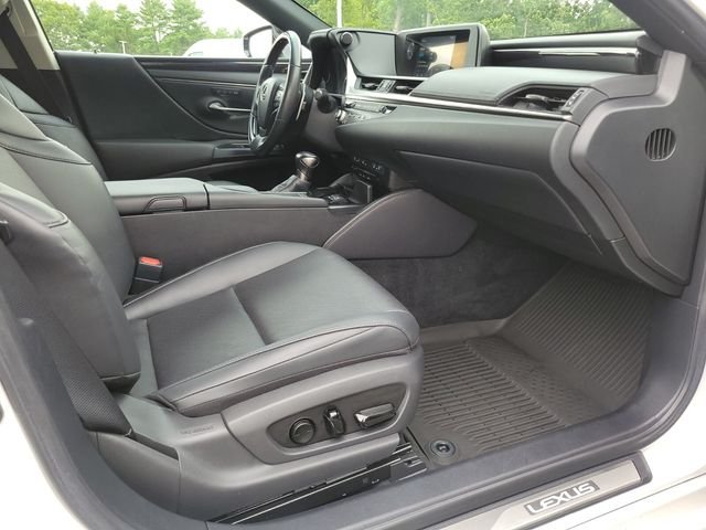 Used 2021 White Lexus 350 image 13