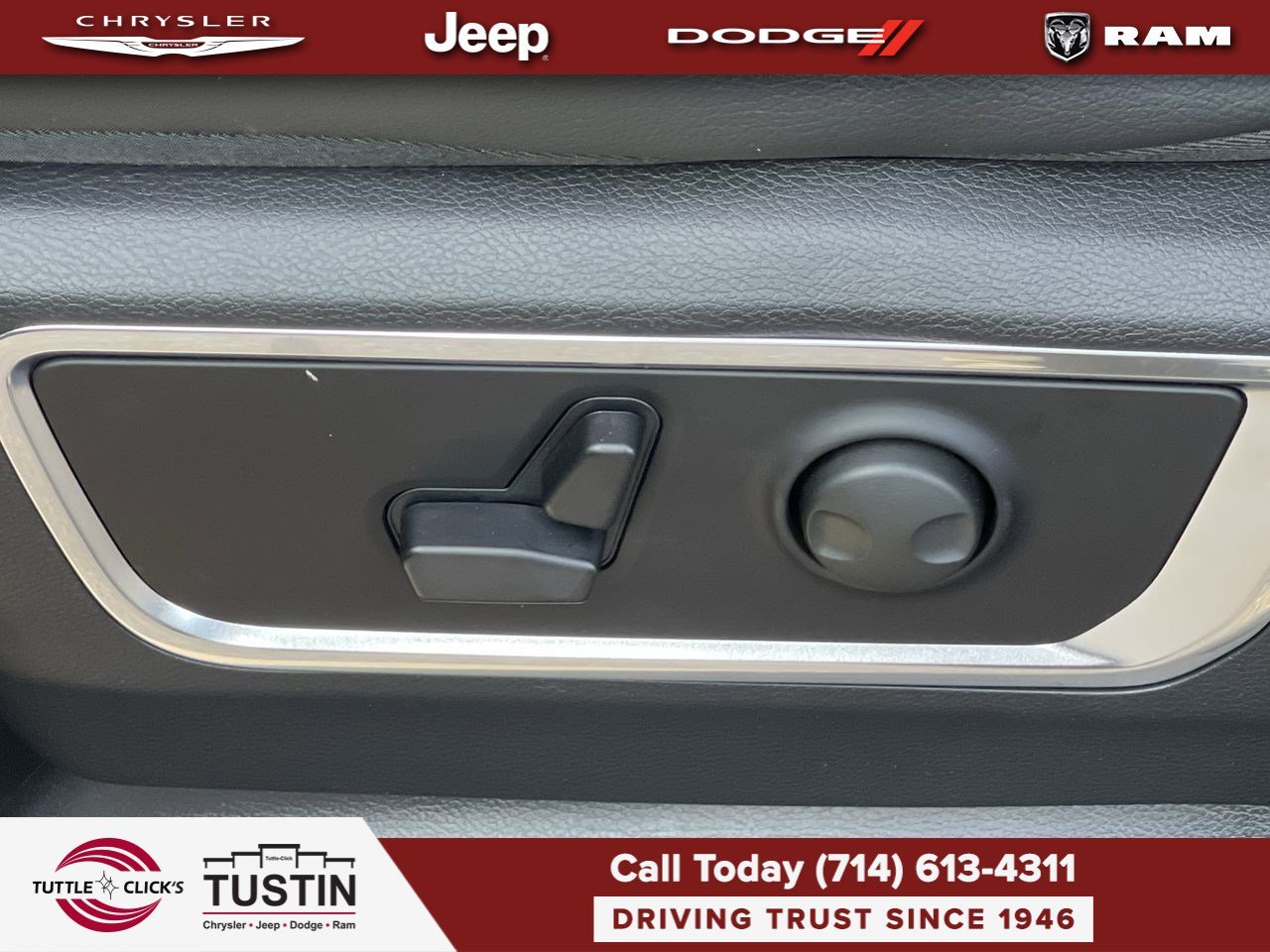 New 2026 Diamond Black Crystal Pearl-Coat Exterior Paint RAM Laramie image 22