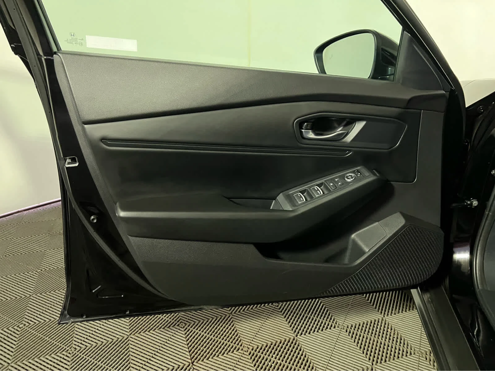 Used 2023 Crystal Black Pearl Honda EX image 22