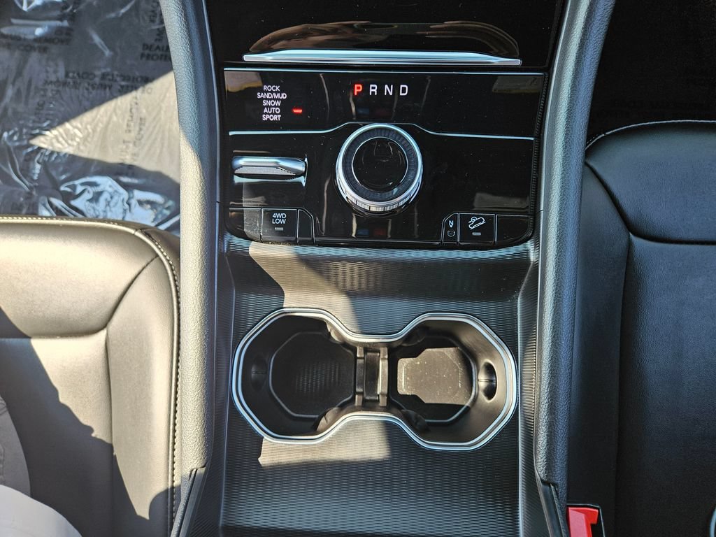 Used 2024 Black Jeep  image 24