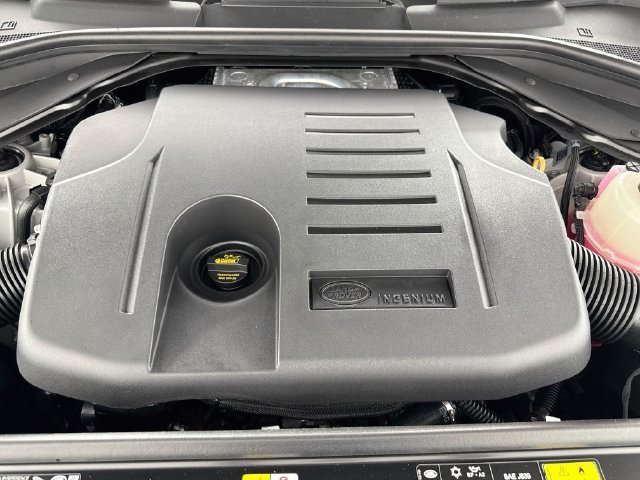 New 2027 Gray Land Rover Dynamic SE image 32