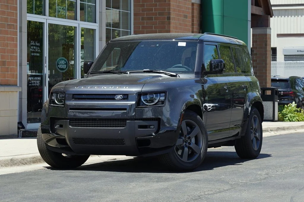 New 2026 Carpathian Grey Land Rover X-Dynamic SE image 1
