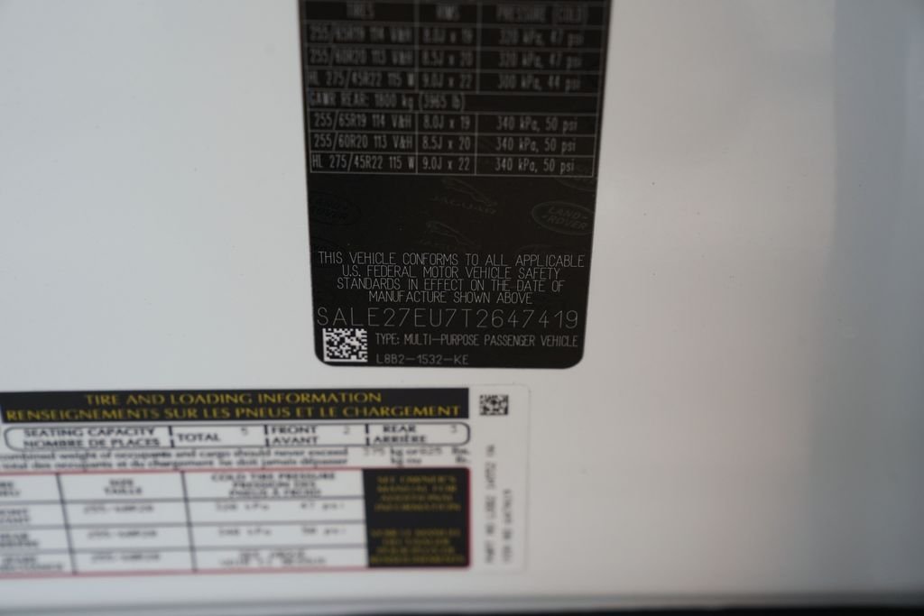 New 2026 Fuji White Land Rover X-Dynamic SE image 35