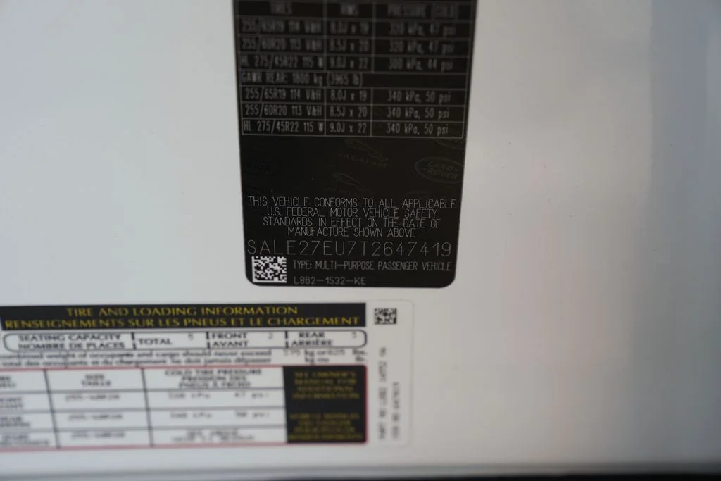 New 2026 Fuji White Land Rover X-Dynamic SE image 35