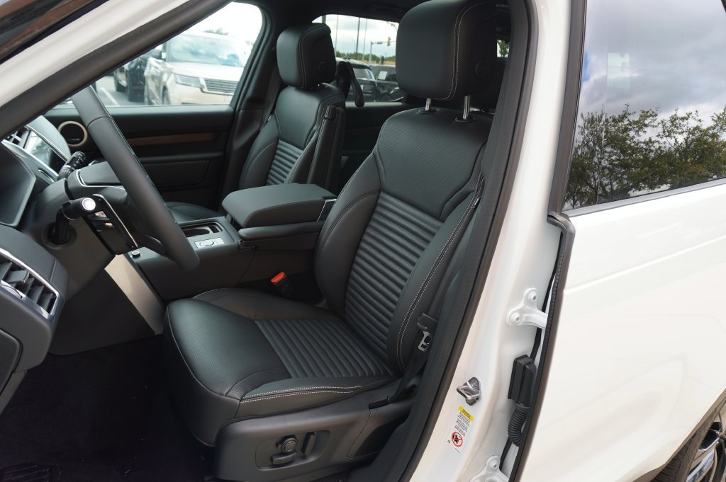 New 2026 Fuji White Land Rover S image 13