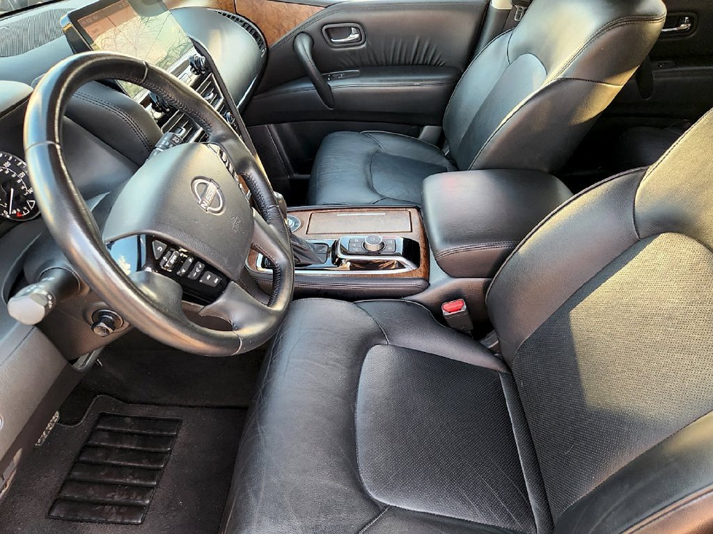 Used 2024 Blue Nissan SL image 12