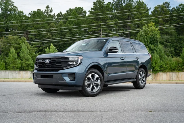2027 Ford Expedition Active