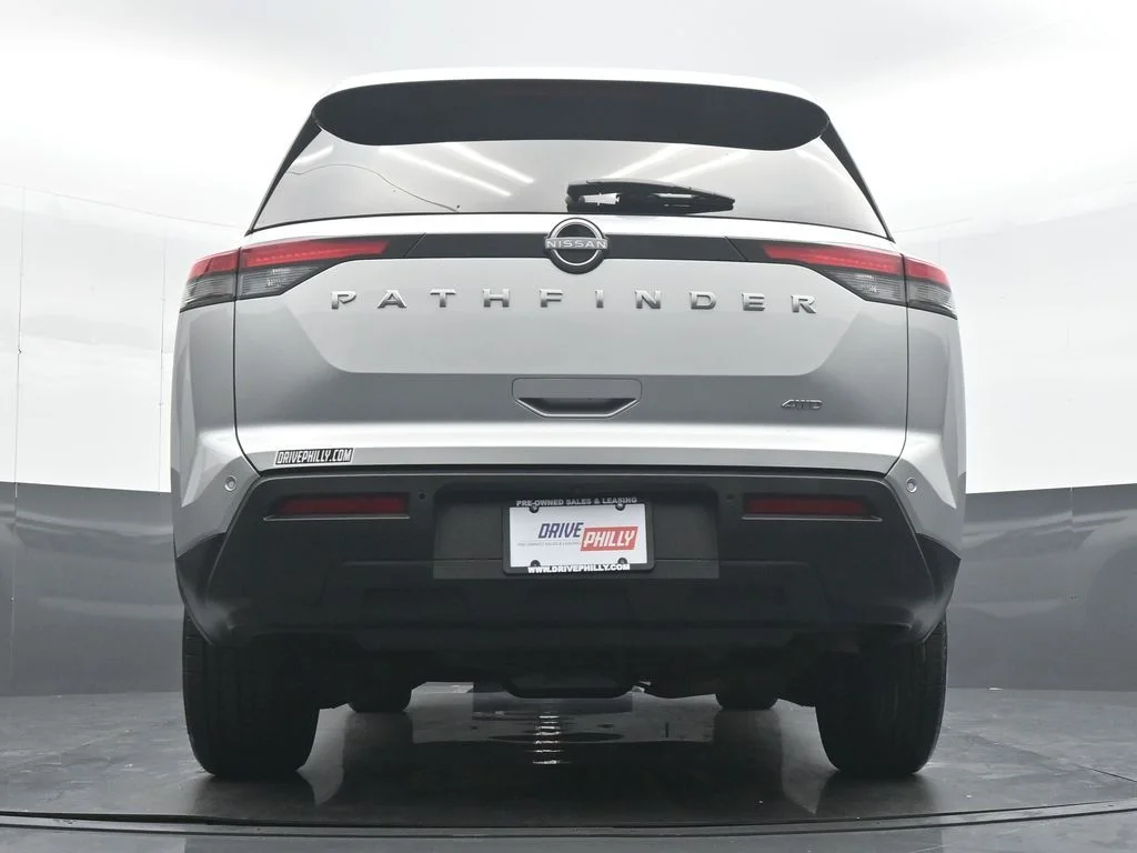 Used 2025 Silver Nissan SV image 30