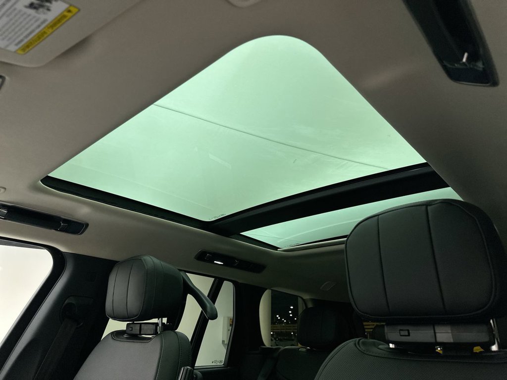 New 2027 Fuji White Land Rover SE image 11