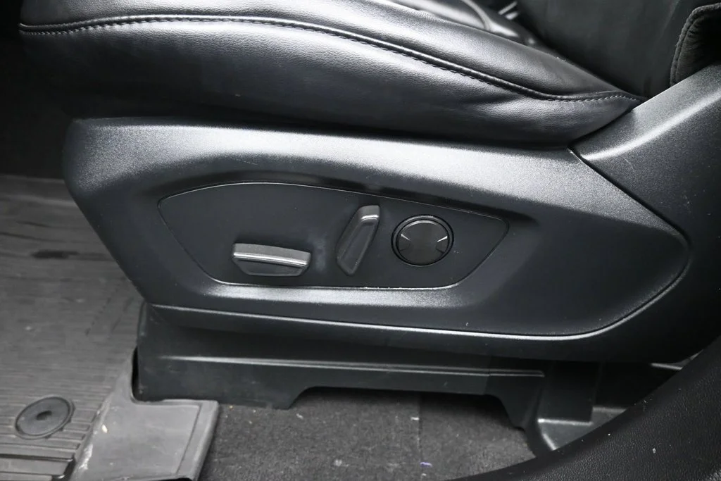 Certified Used 2023 Black Ford XLT image 11