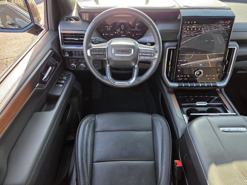 Used 2025 Black GMC Denali image 17