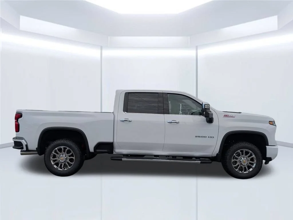 New 2026 Summit White Chevrolet LTZ image 7