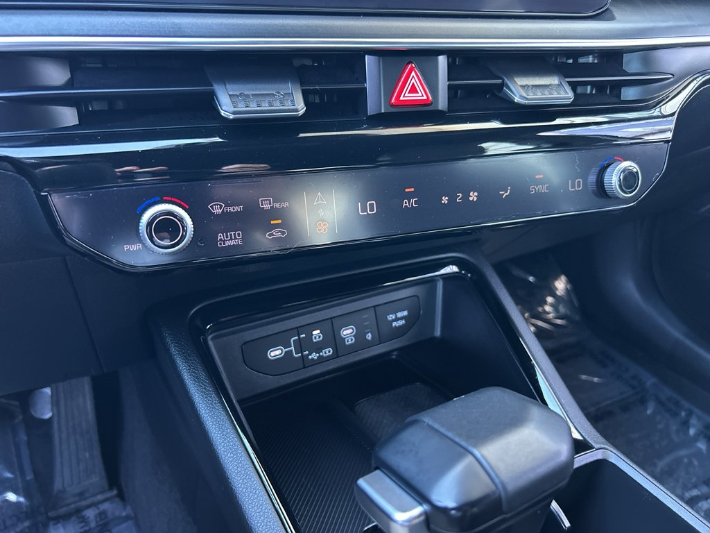 Used 2025 Wolf Gray Kia GT-Line image 22