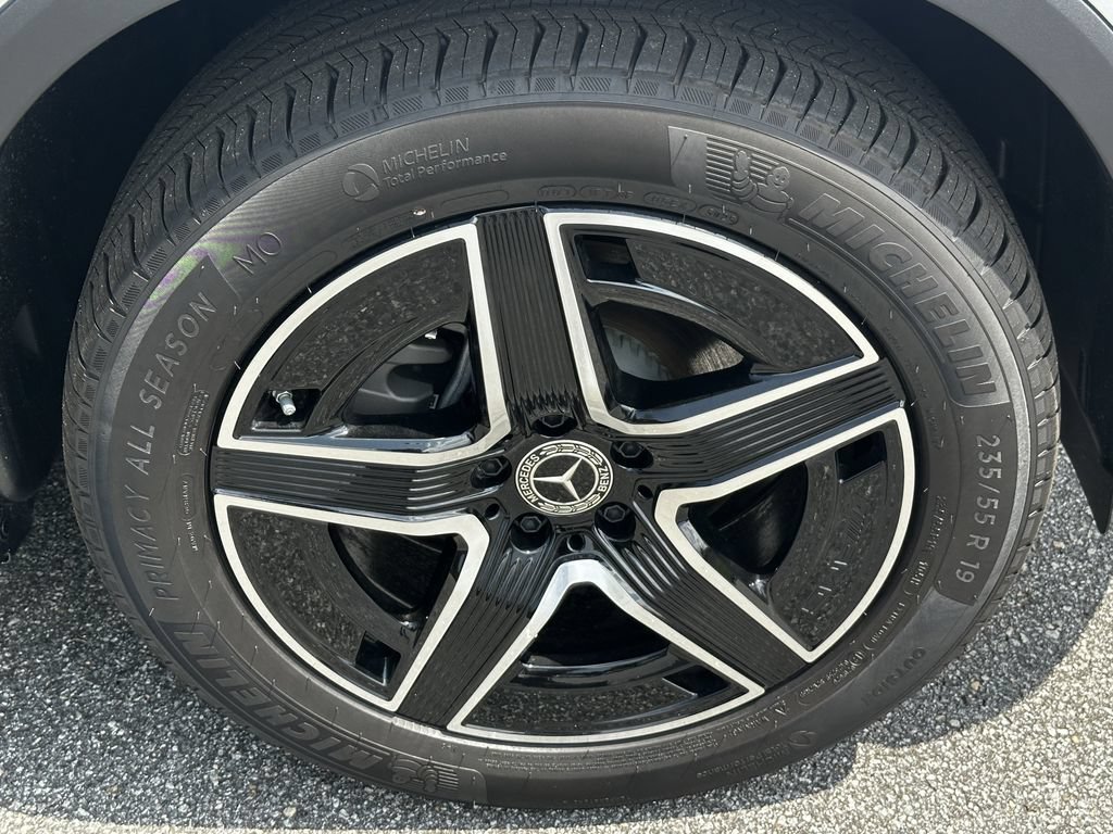 New 2026 Cirrus Silver Metallic Mercedes-Benz GLC 300 image 50